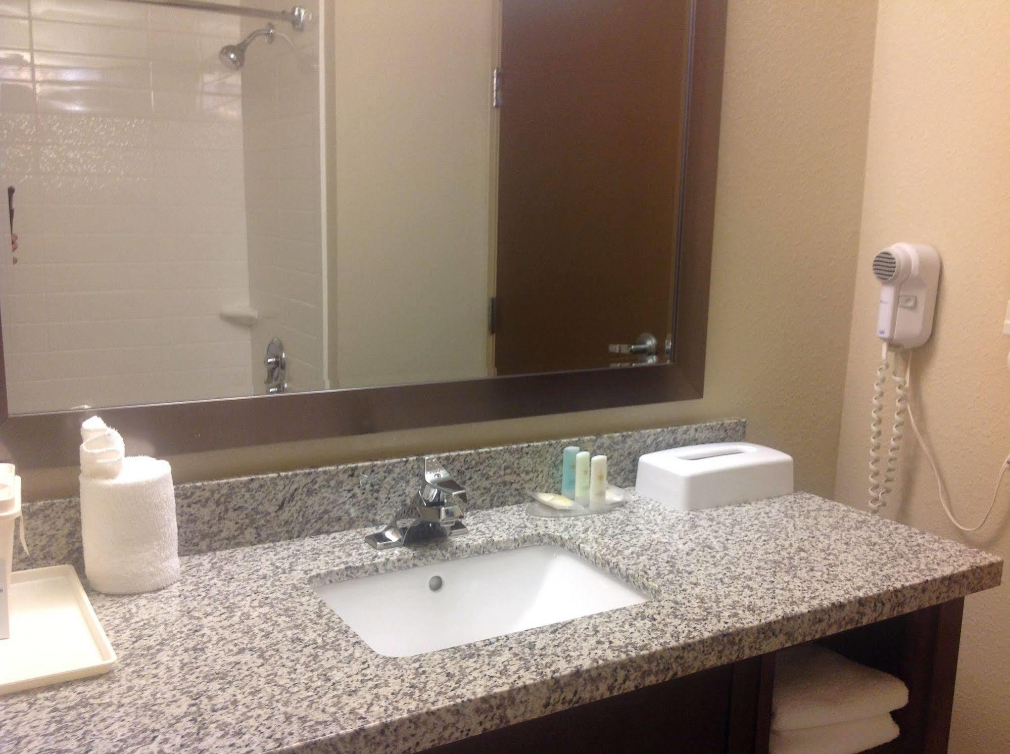 Comfort Inn Dunn Near I-95 Exterior foto